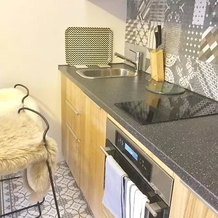 Chaleureux Entierement Renove!